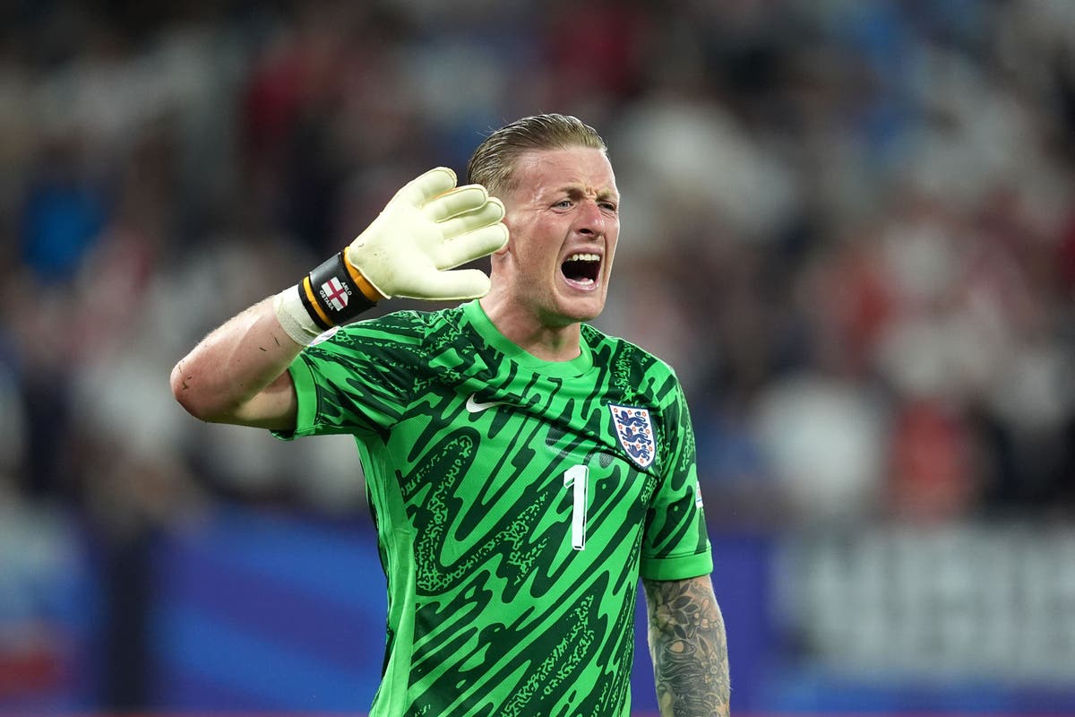 Jordan Pickford: Everyone is behind England boss Gareth Southgate