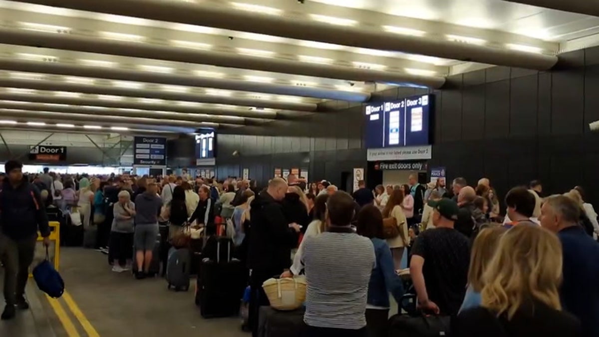 Huge queues at Manchester Airport as power cut leaves thousands facing cancellations