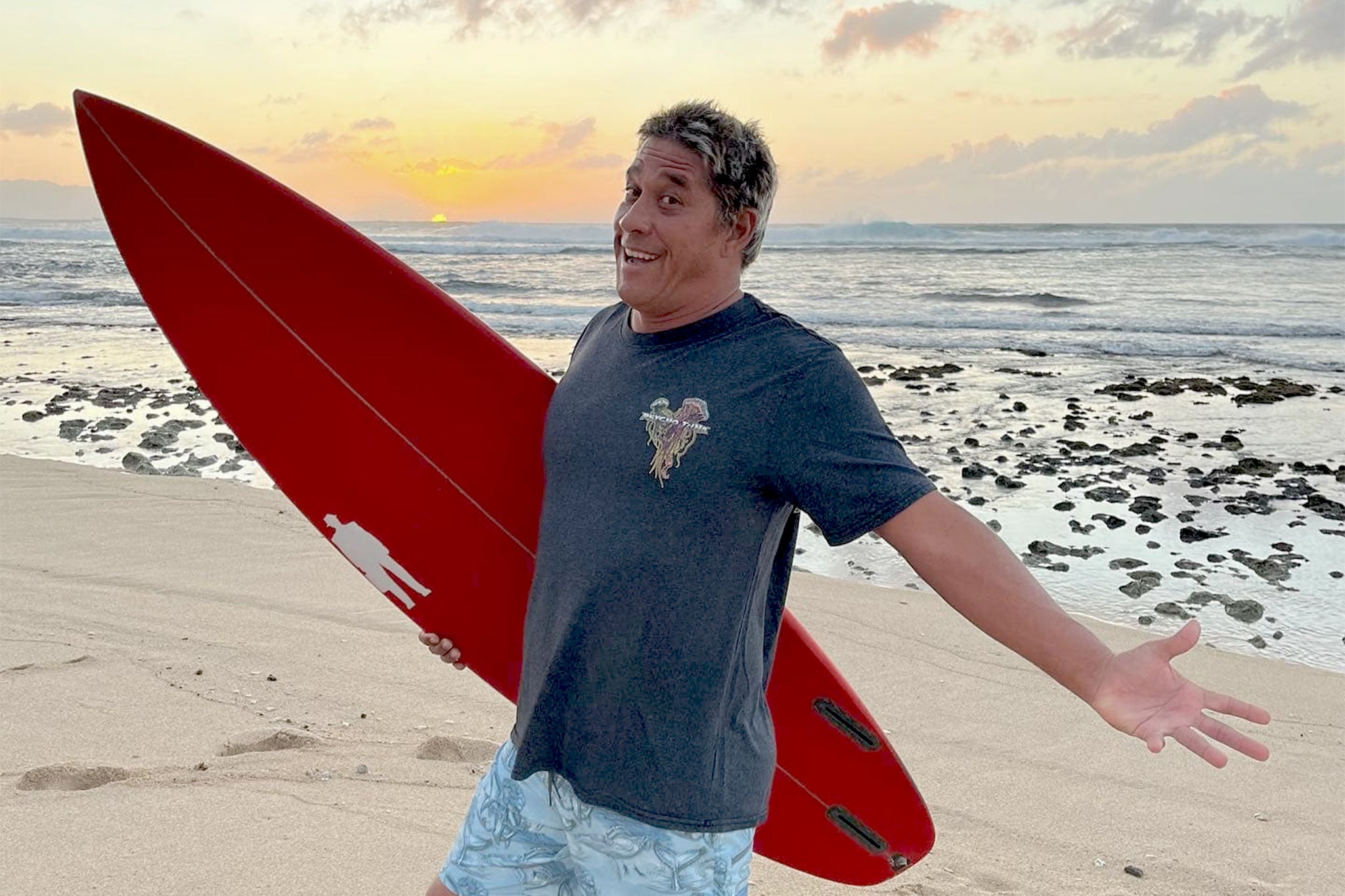 Tamayo Perry death: Surfing legend and Pirates of the Caribbean star dies in shark attack, aged 49 | The Independent