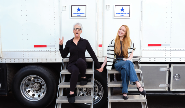 <p>Jamie Lee Curtis and Lindsay Lohan on set of ‘Freaky Friday 2’</p>