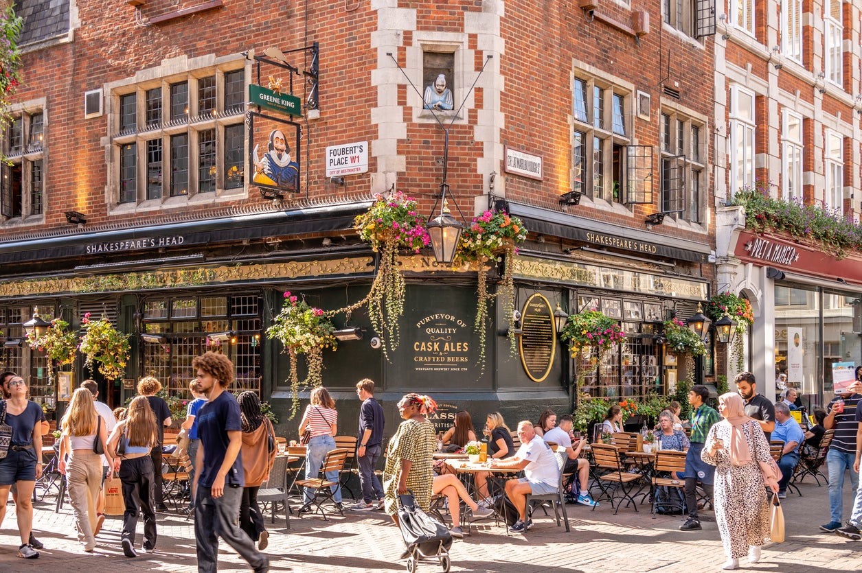 Dive into London’s drinking culture with Liquid History Tours