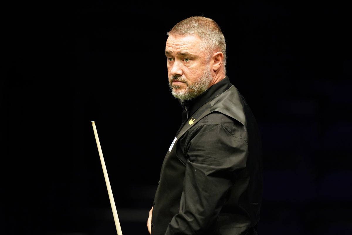 Stephen Hendry turns down two-year tour card invitation from World Snooker