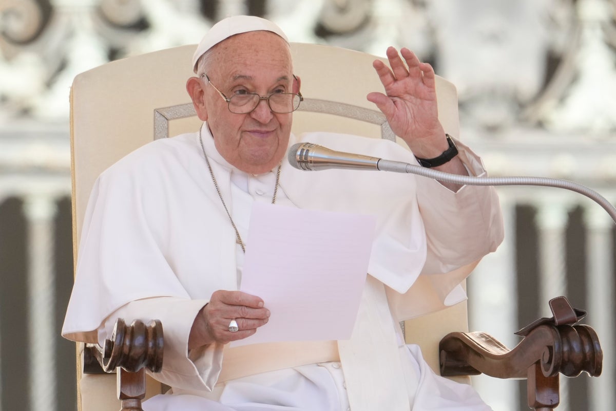 Pope calls drug traffickers 'murderers,' blasts liberalization laws as 'fantasy' at UN event