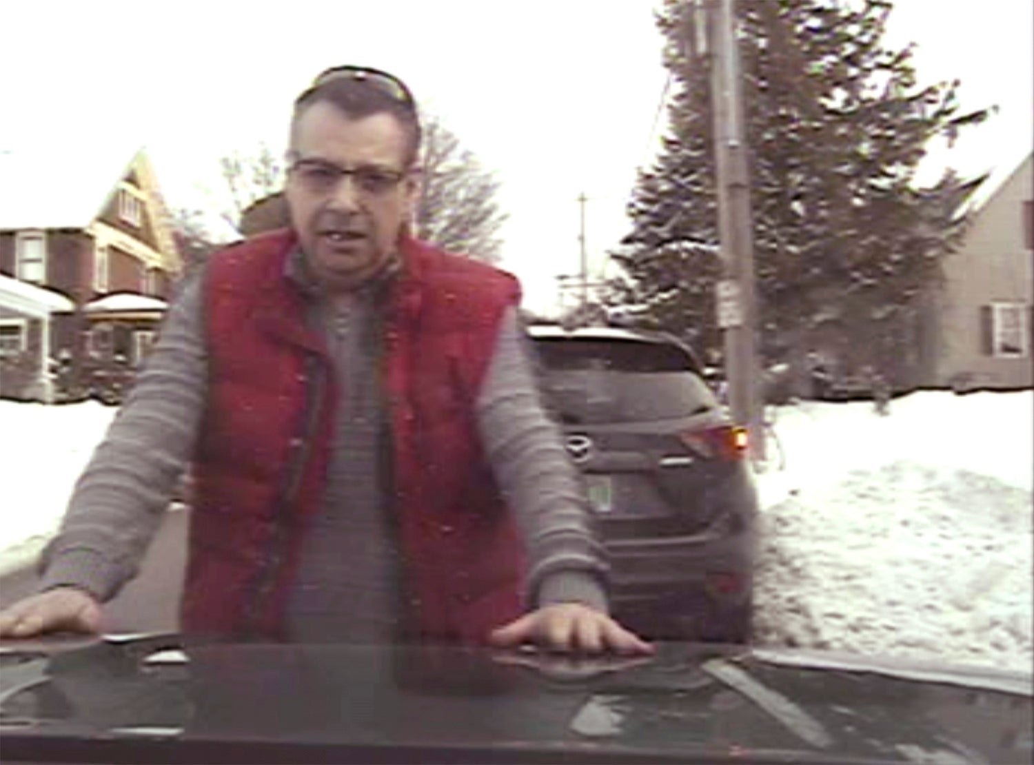 Middle-Finger-Police-Lawsuit