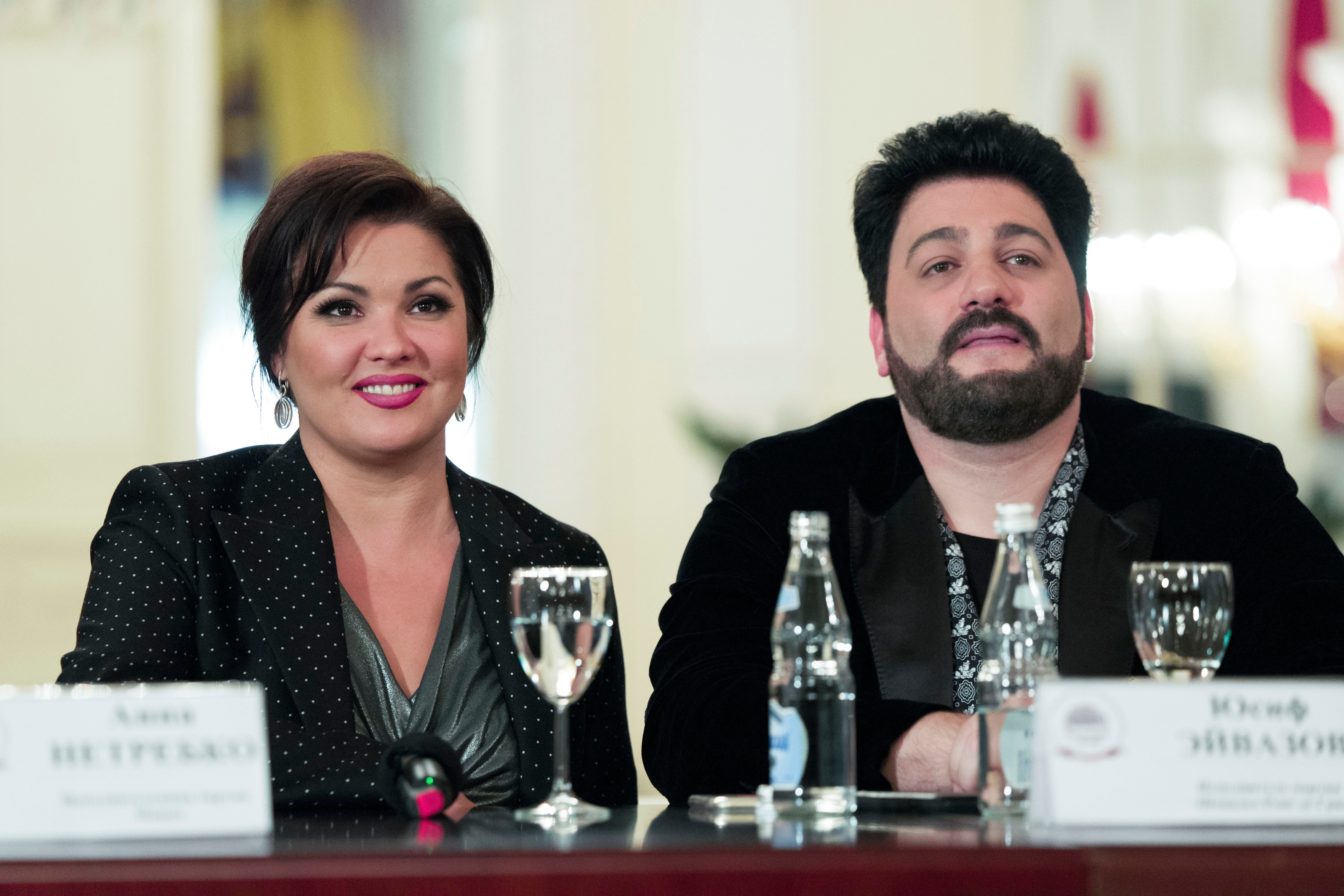 Netrebko-Eyvasov Split