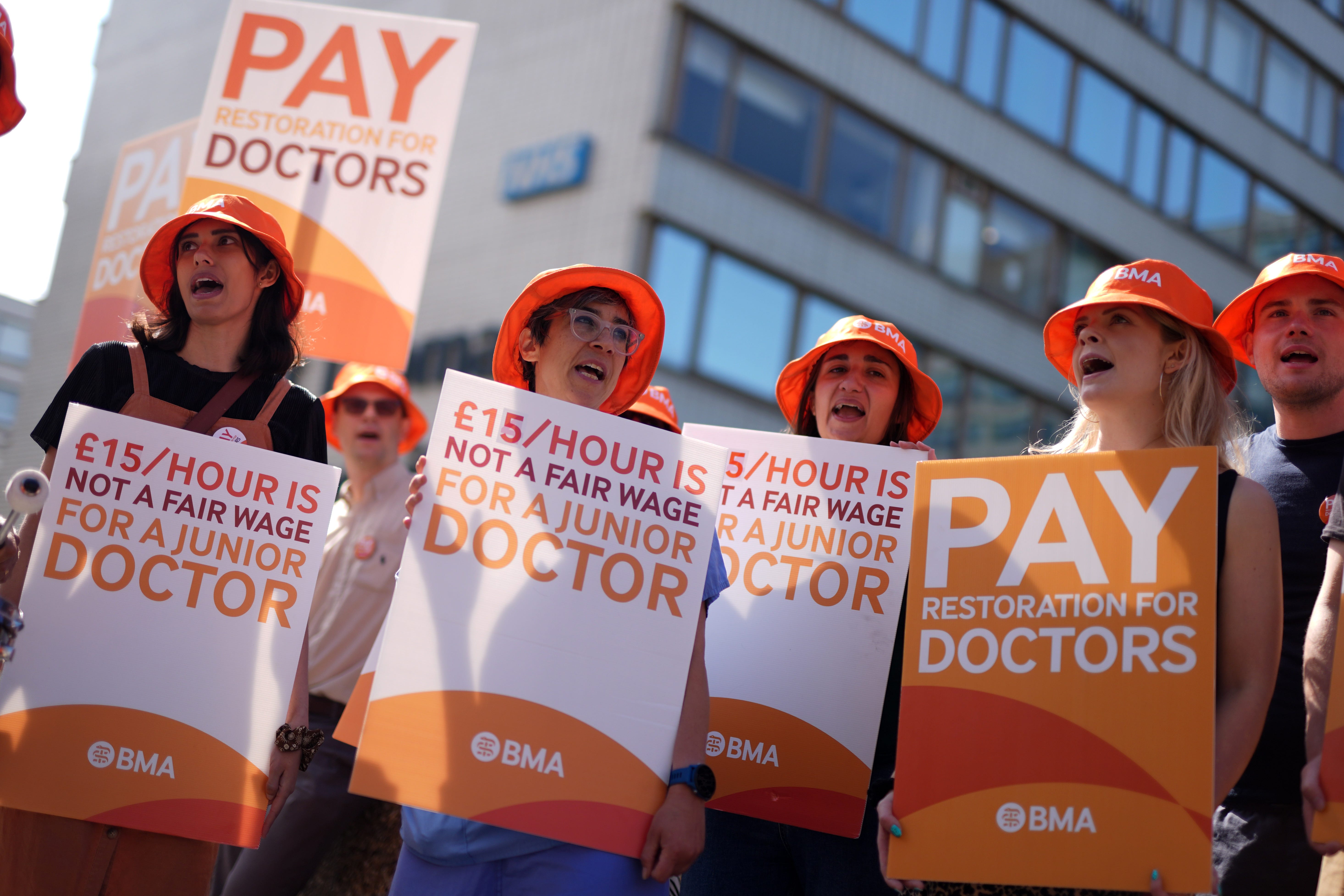 Junior doctors were picketing outside St Thomas’ Hospital in London on Thursday (Jordan Pettitt/PA)