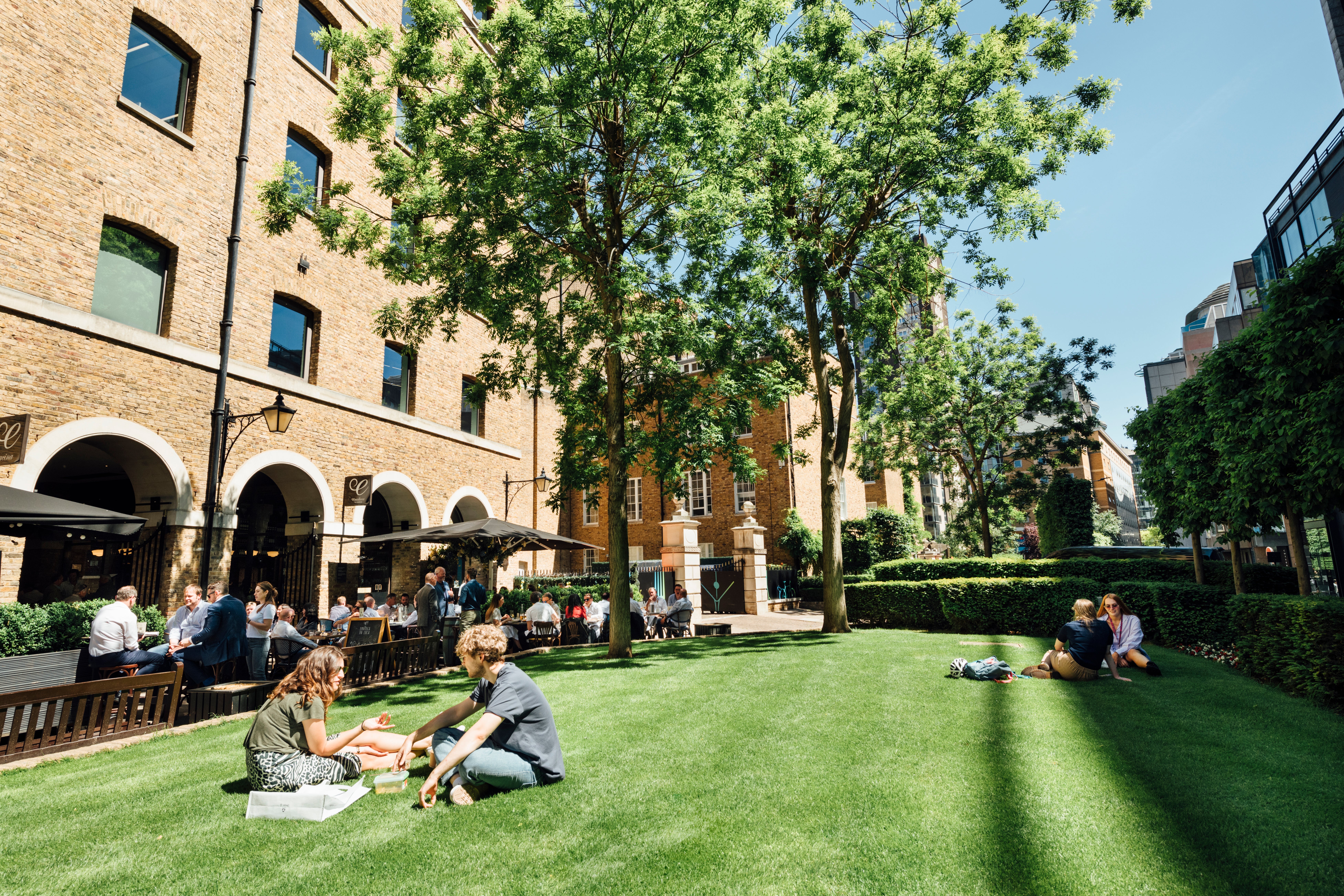 Nuveen’s Big Screen pops up at Devonshire Square from 1 July