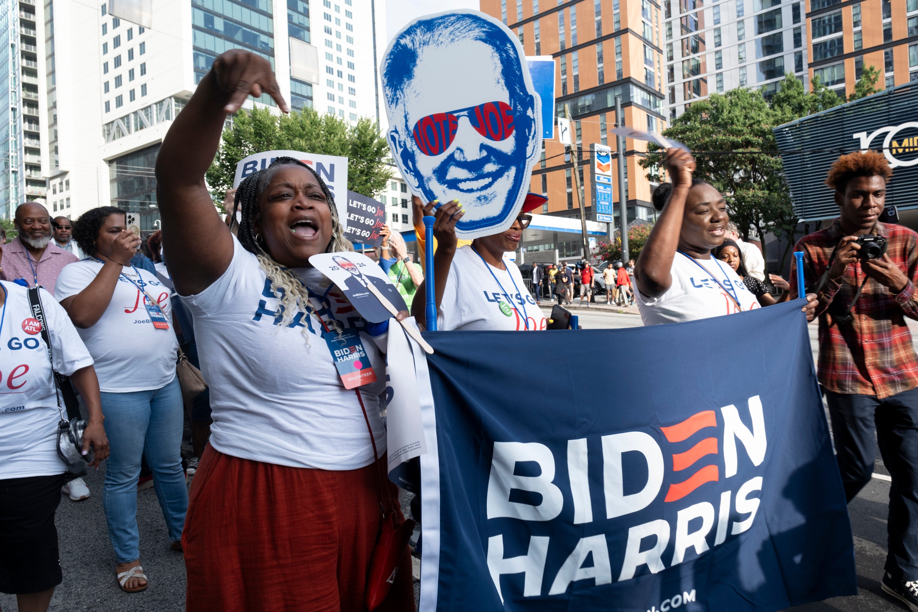 Volunteers with the Biden Harris campaign went to a debate night meeting before the debate