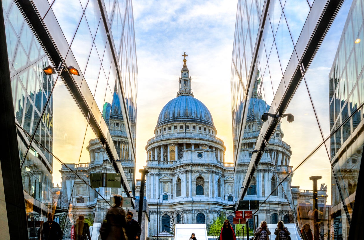 The big screen action is backdropped by St Paul’s Cathedral