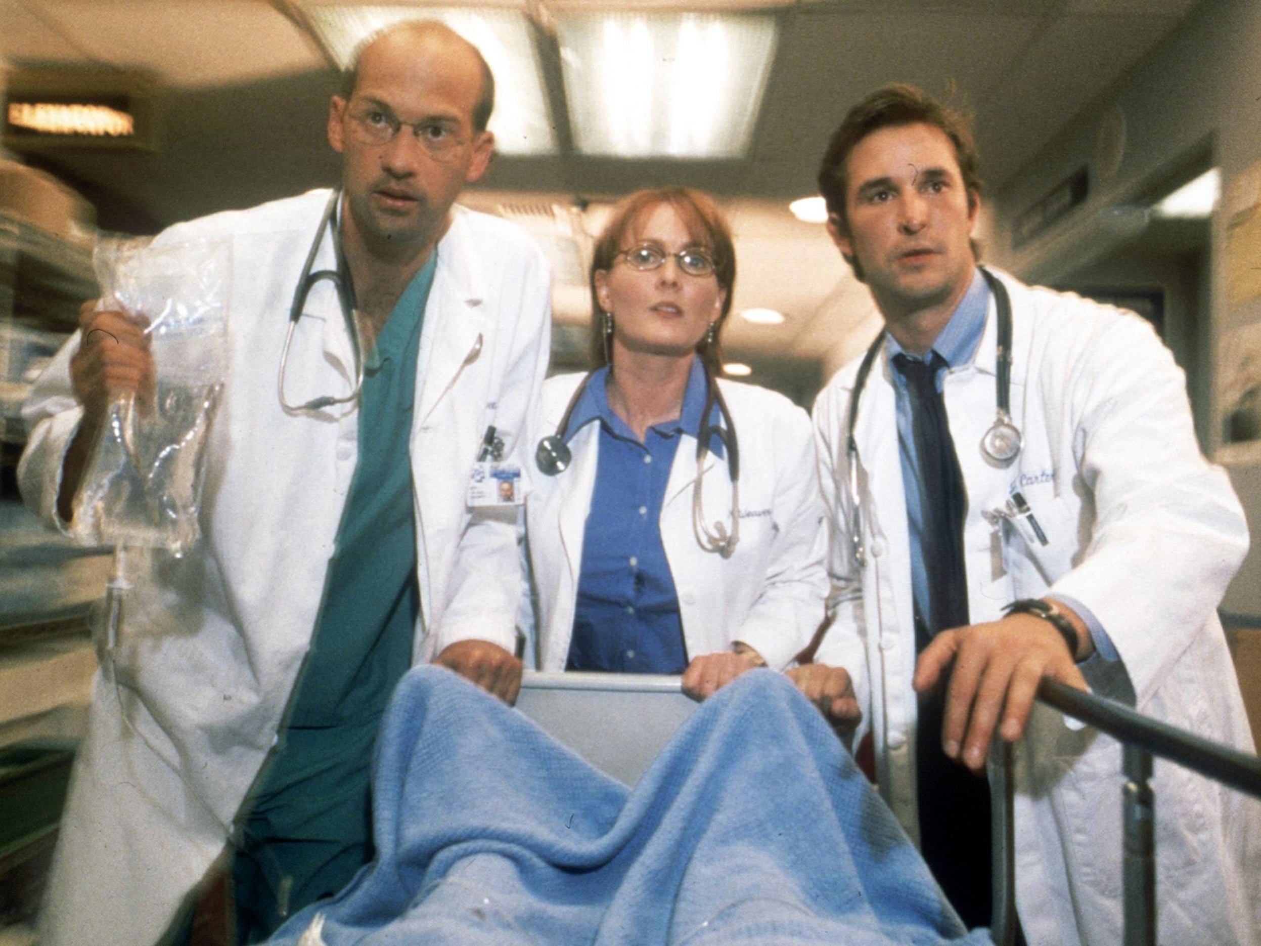 Anthony Edwards, Laura Innes and Noah Nyle in ‘ER’ in 2001