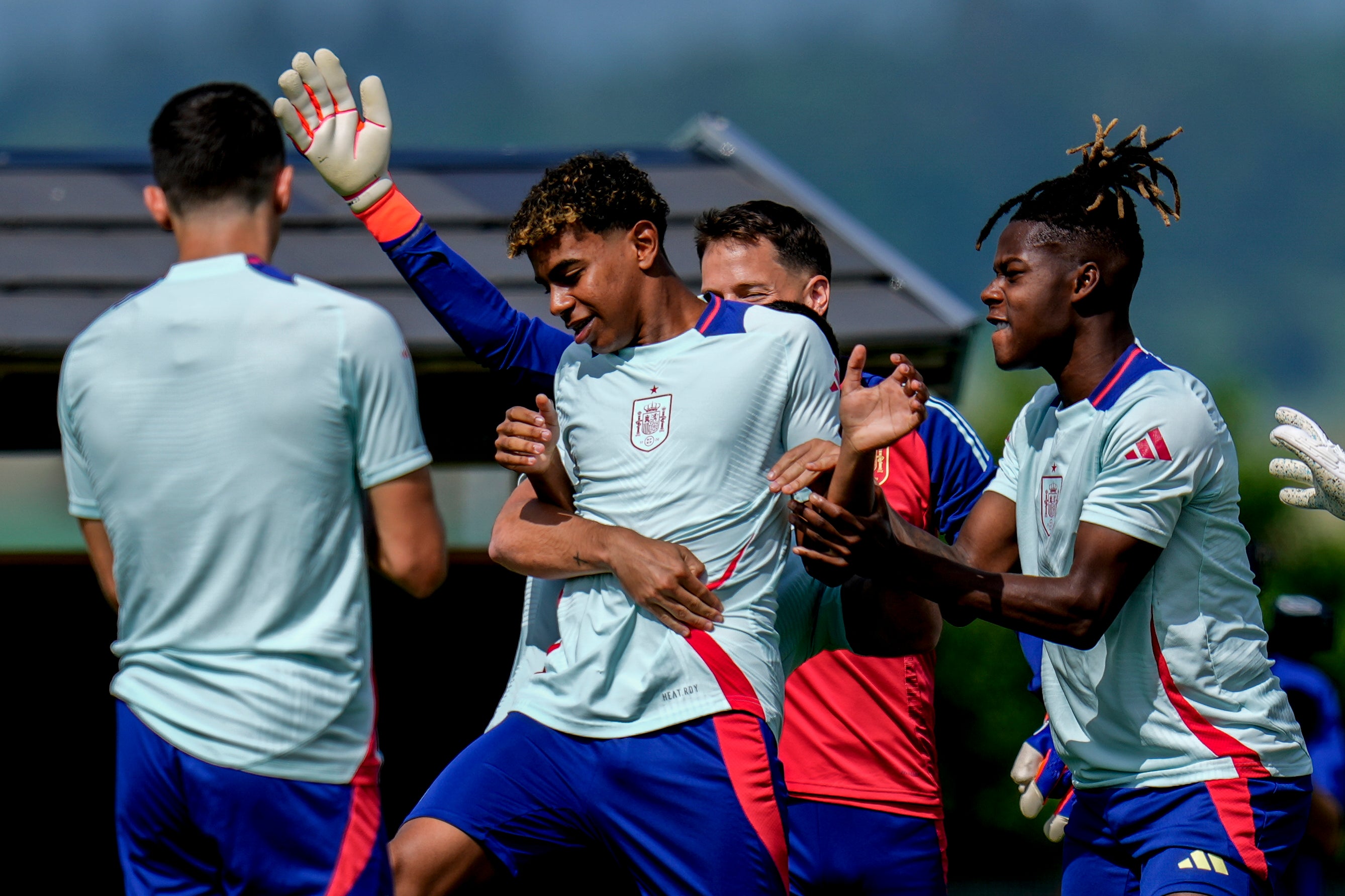 España vs en vivo novedades de las dos selecciones