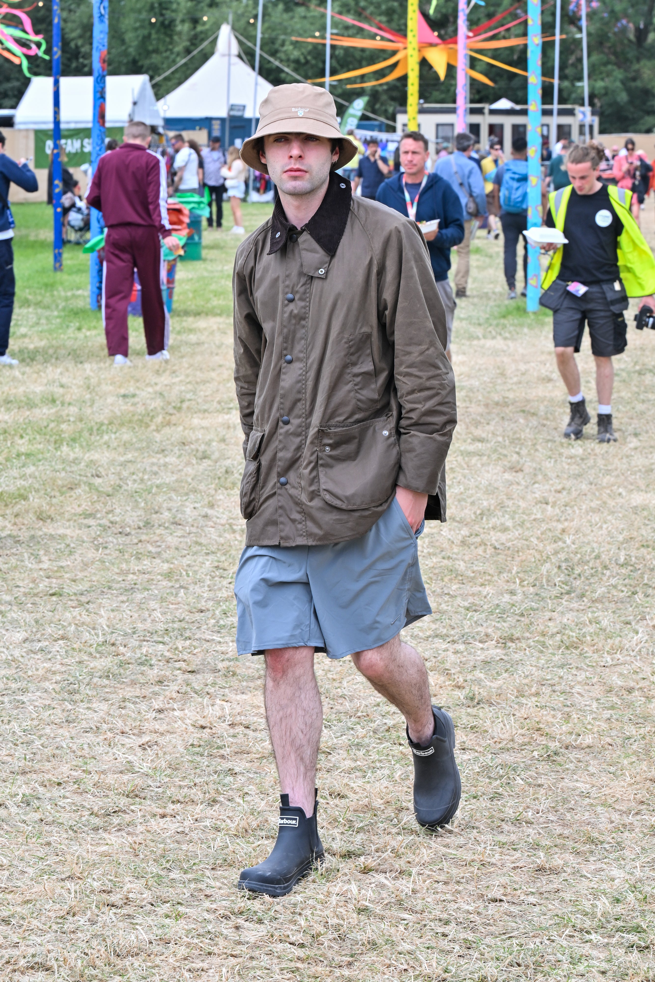 Lennon Gallagher paired his bucket hat with a beige Barbour