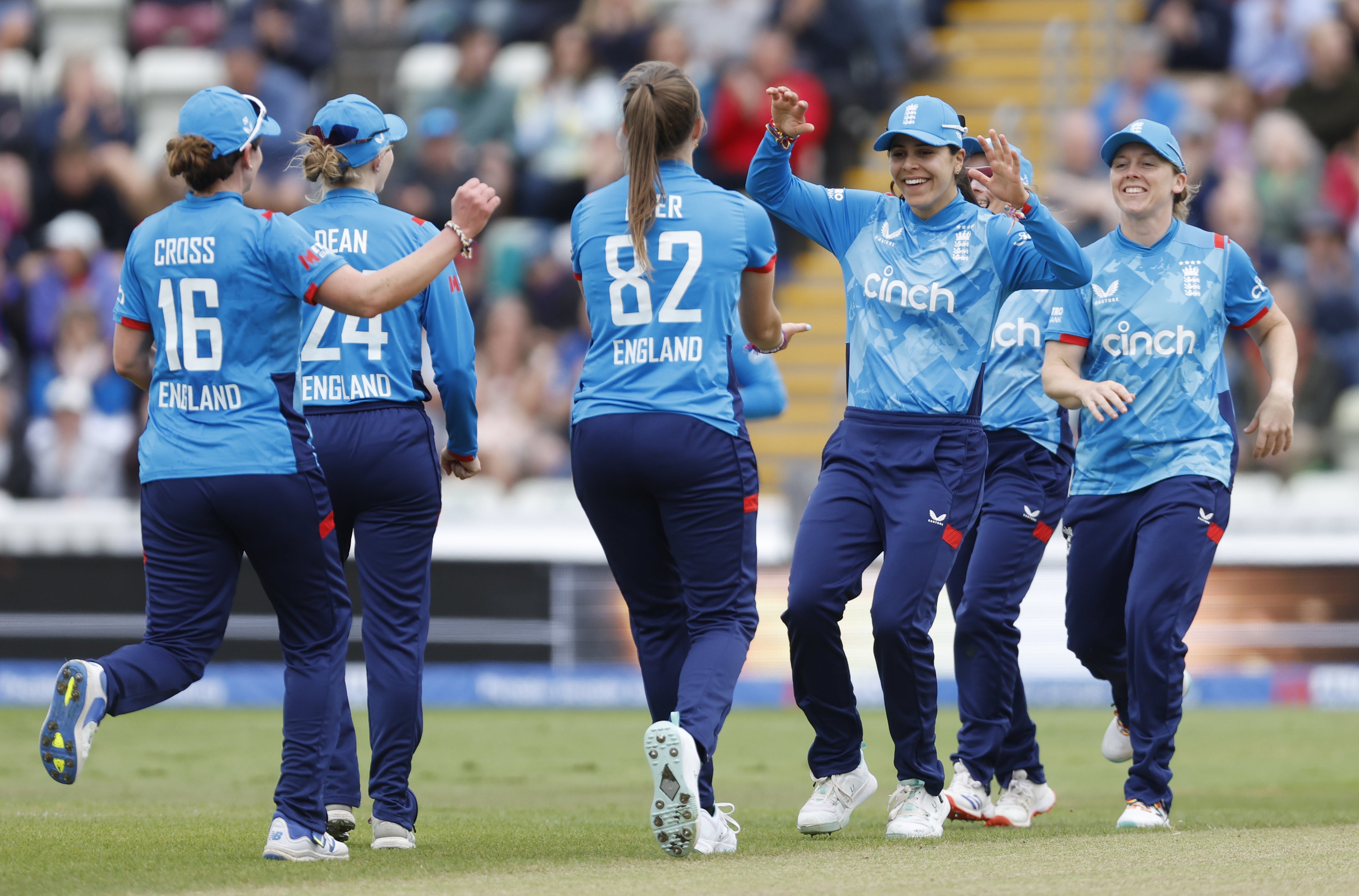 England bowler Lauren Filer celebrates the wicket of New Zealand’s Suzie Bates with teammates (Nigel French/PA)