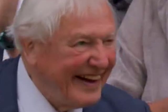<p>Moment Wimbledon Centre Court crowd rises to clap and cheer arrival of David Attenborough.</p>