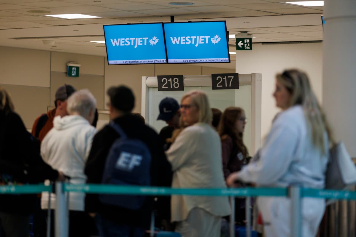 Canada’s second largest airline cancels hundreds of flights, stranding thousands of passengers