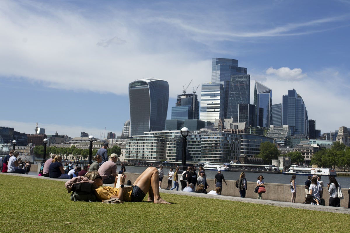 UK weather: Higher temperatures on the way with London set to bask in 29C heat on Friday