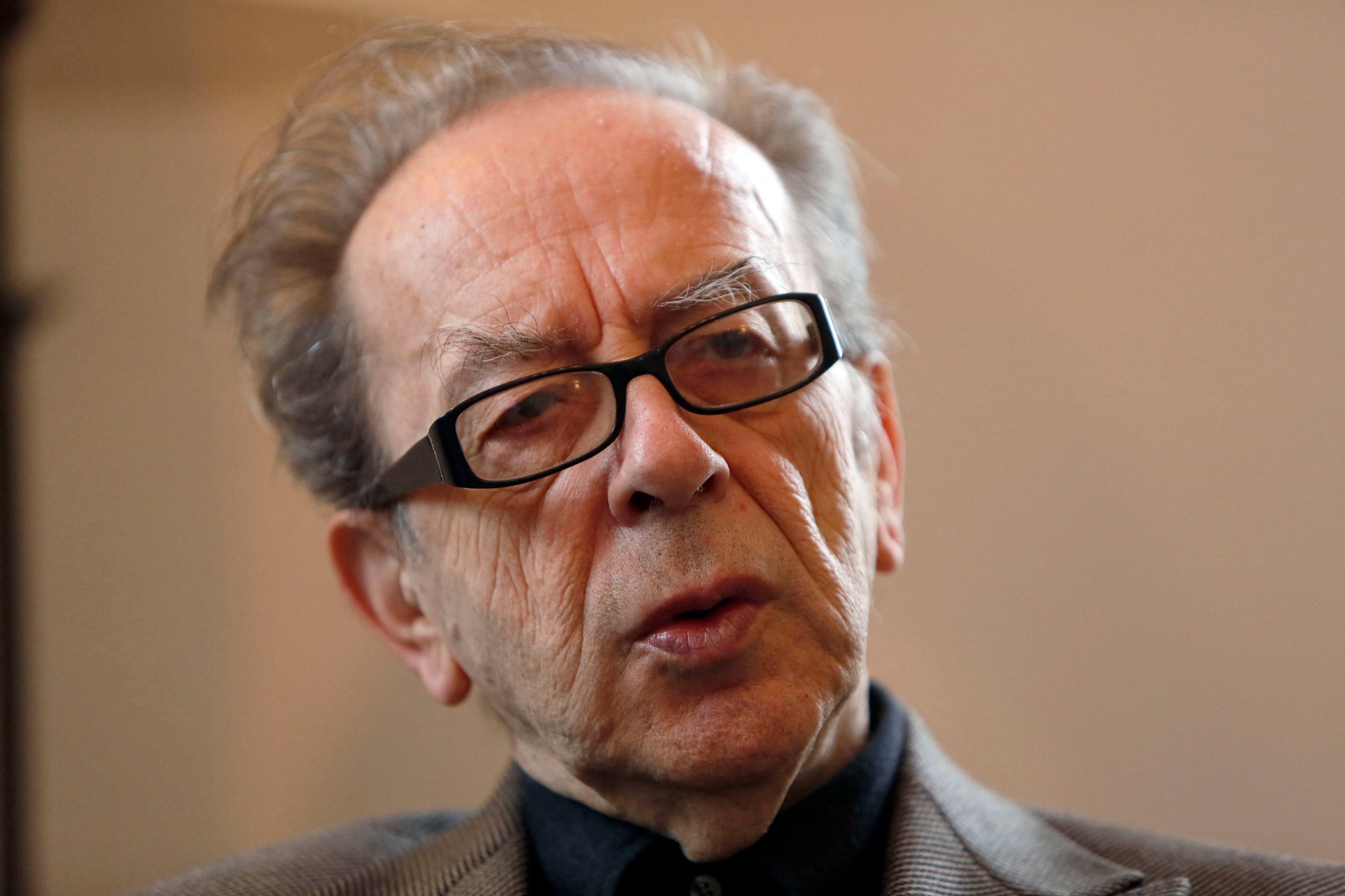 Ismail Kadare defied his country’s communist rulers