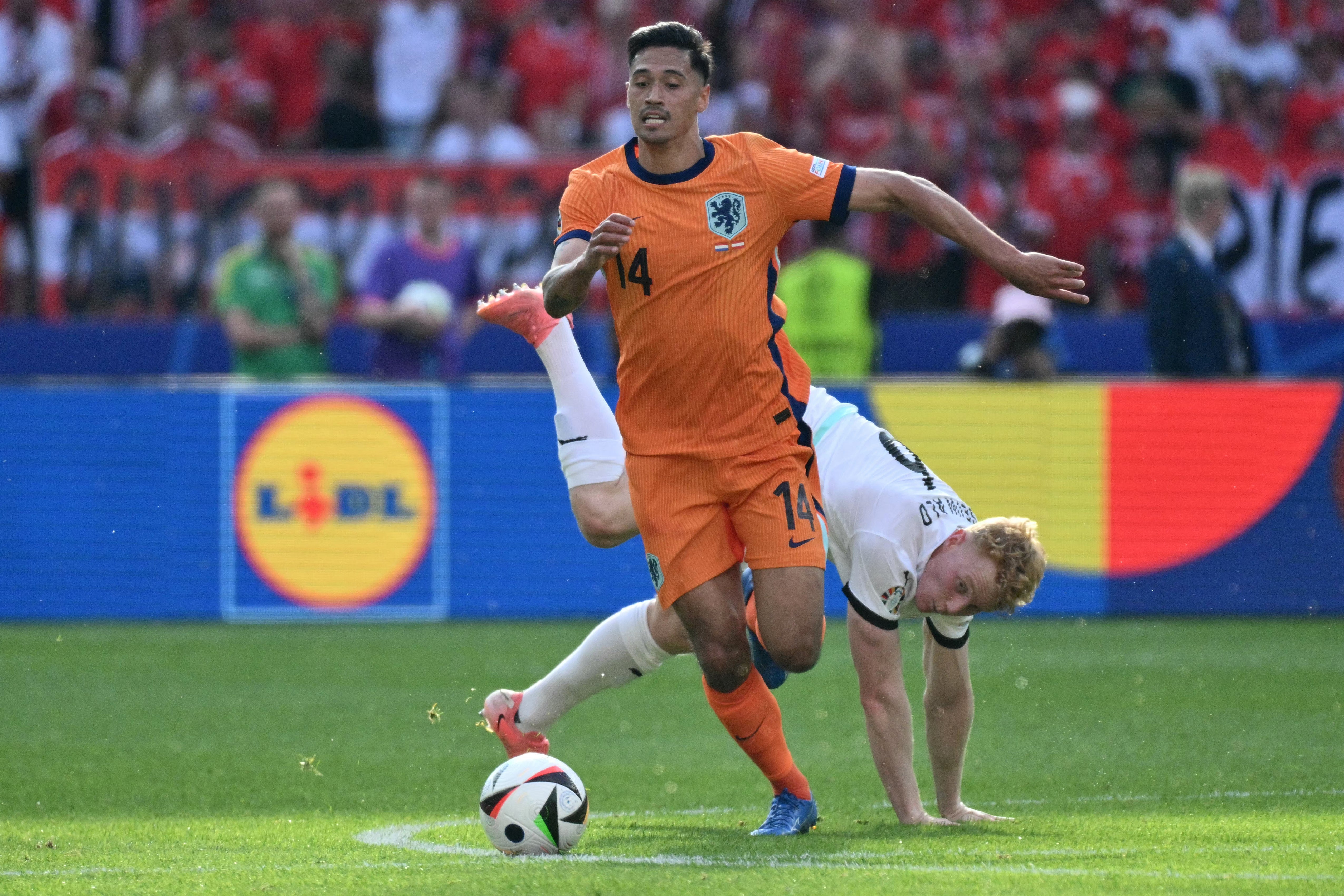 Reijnders in action for the Dutch side