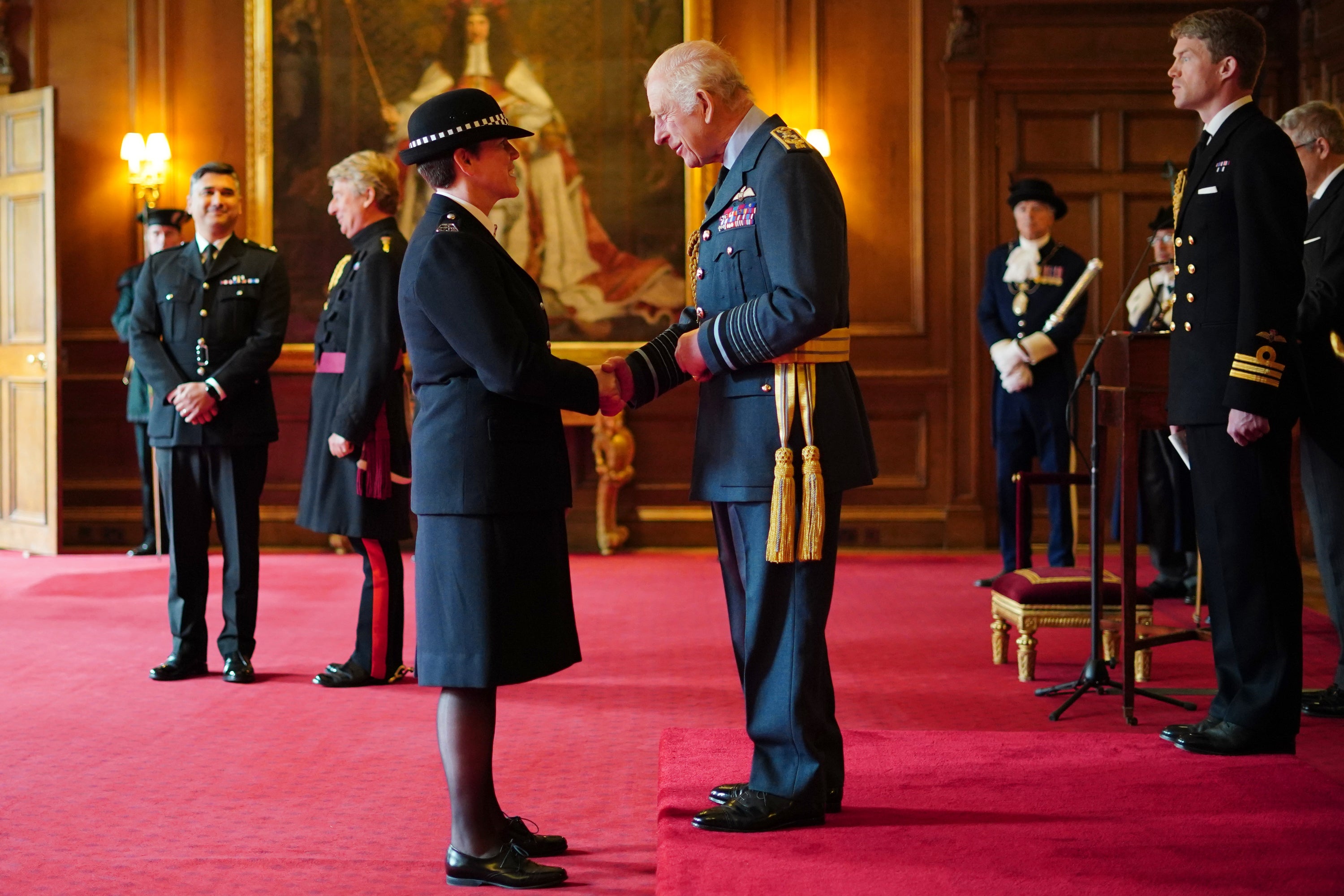 Pc Stephanie Rose shook hands with the King as she received her medal (Jane Barlow/PA)