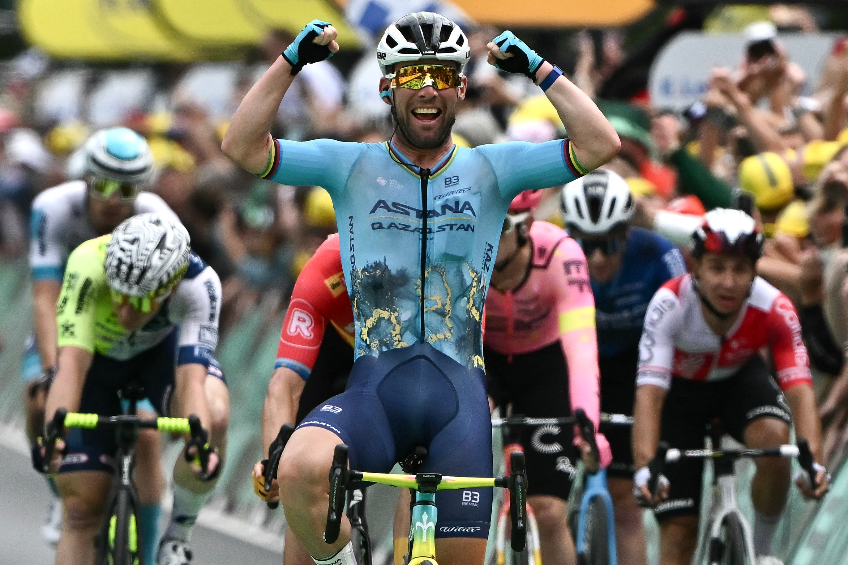 Mark Cavendish celebrated his historic win