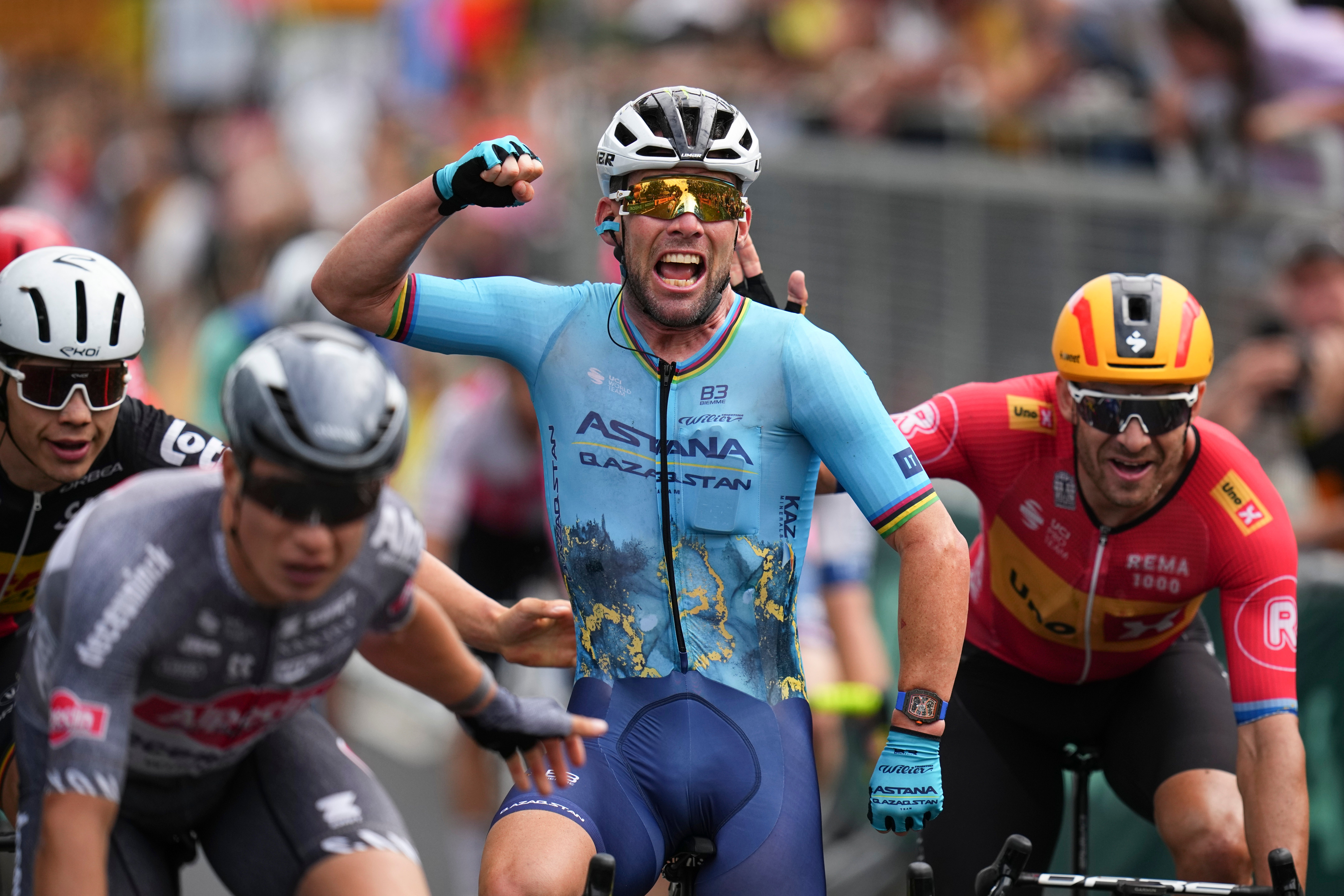Mark Cavendish celebrates his victory on stage five of the Tour de France