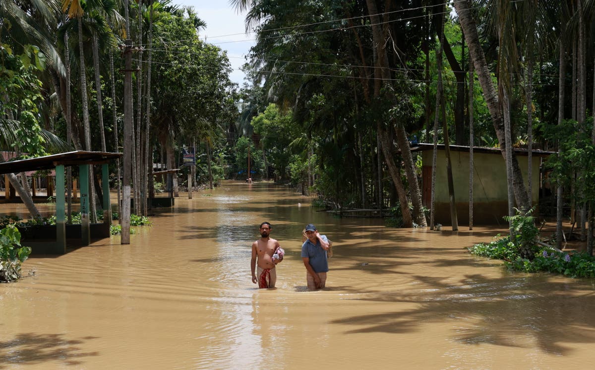 Death toll rises: Floods in northeast India force more than 2 million people to flee
