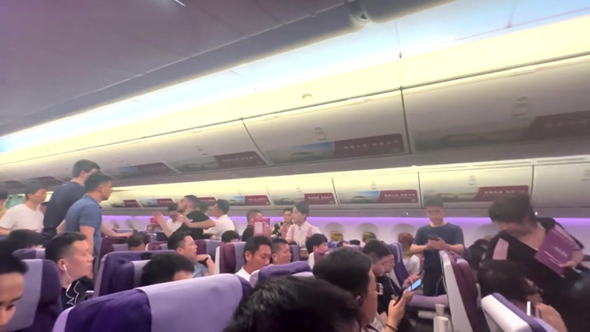 Passengers swelter as flight is delayed for two hours without air conditioning