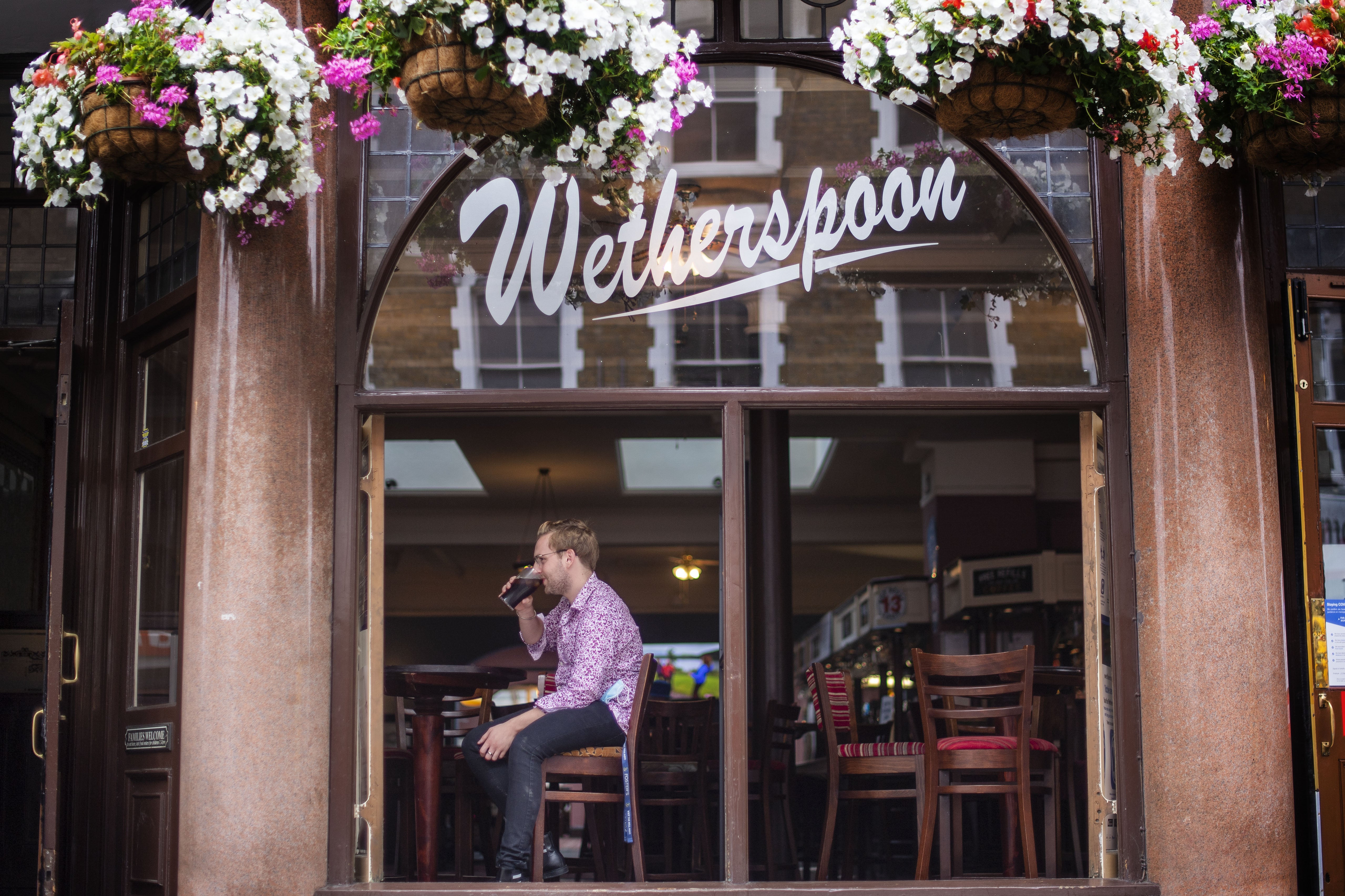 The pub chain reported another hike in sales in recent weeks