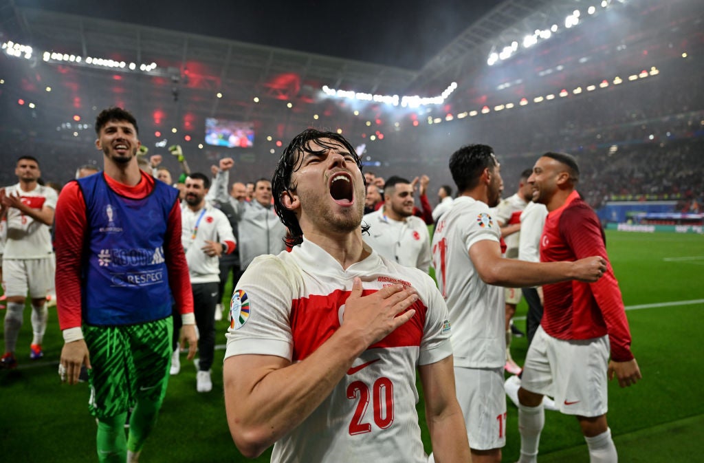 Turkey celebrate beating Austria in the last 16