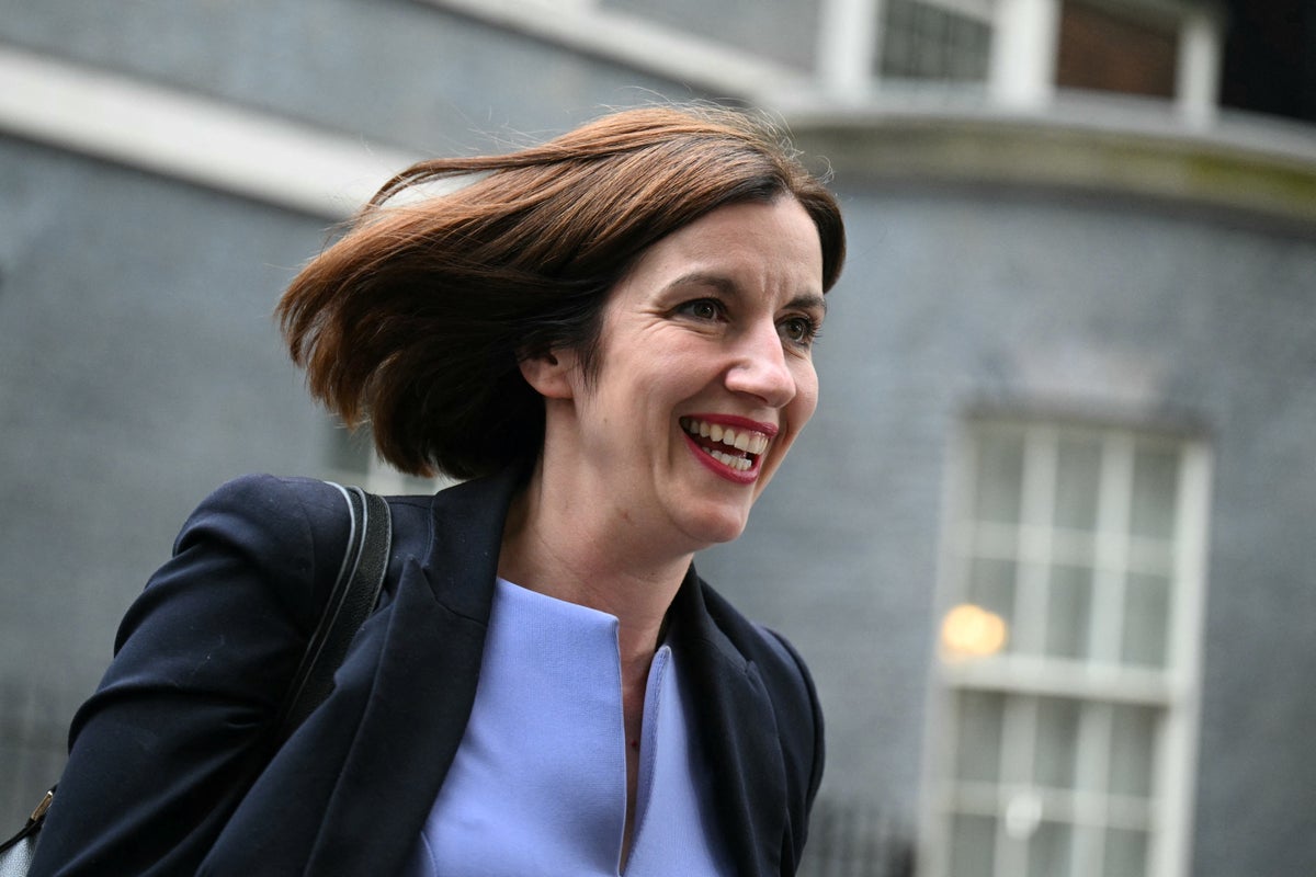 Bridget Phillipson launches Labour push to recruit 6,500 new teachers