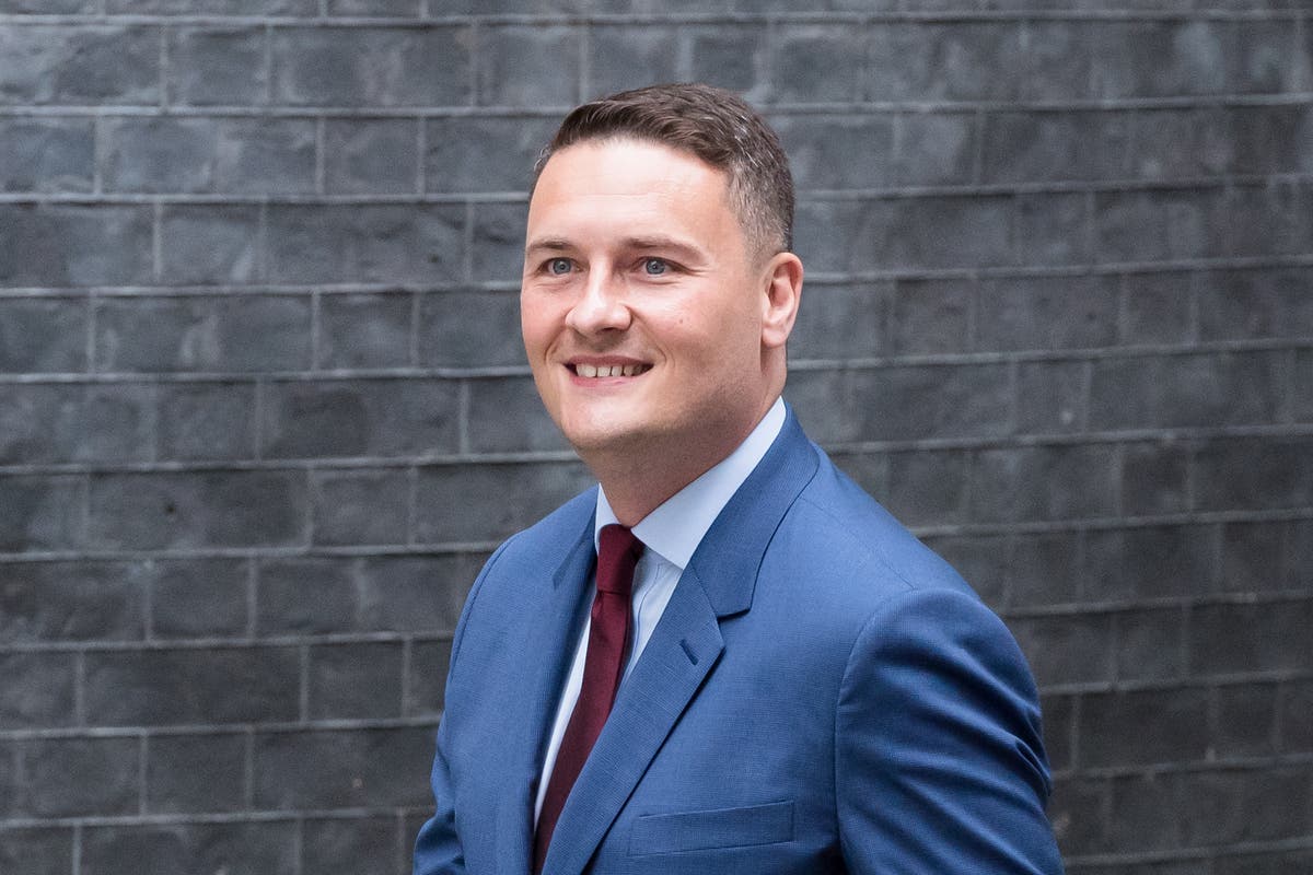 Pressure grows on Wes Streeting to act after damning nursing watchdog review