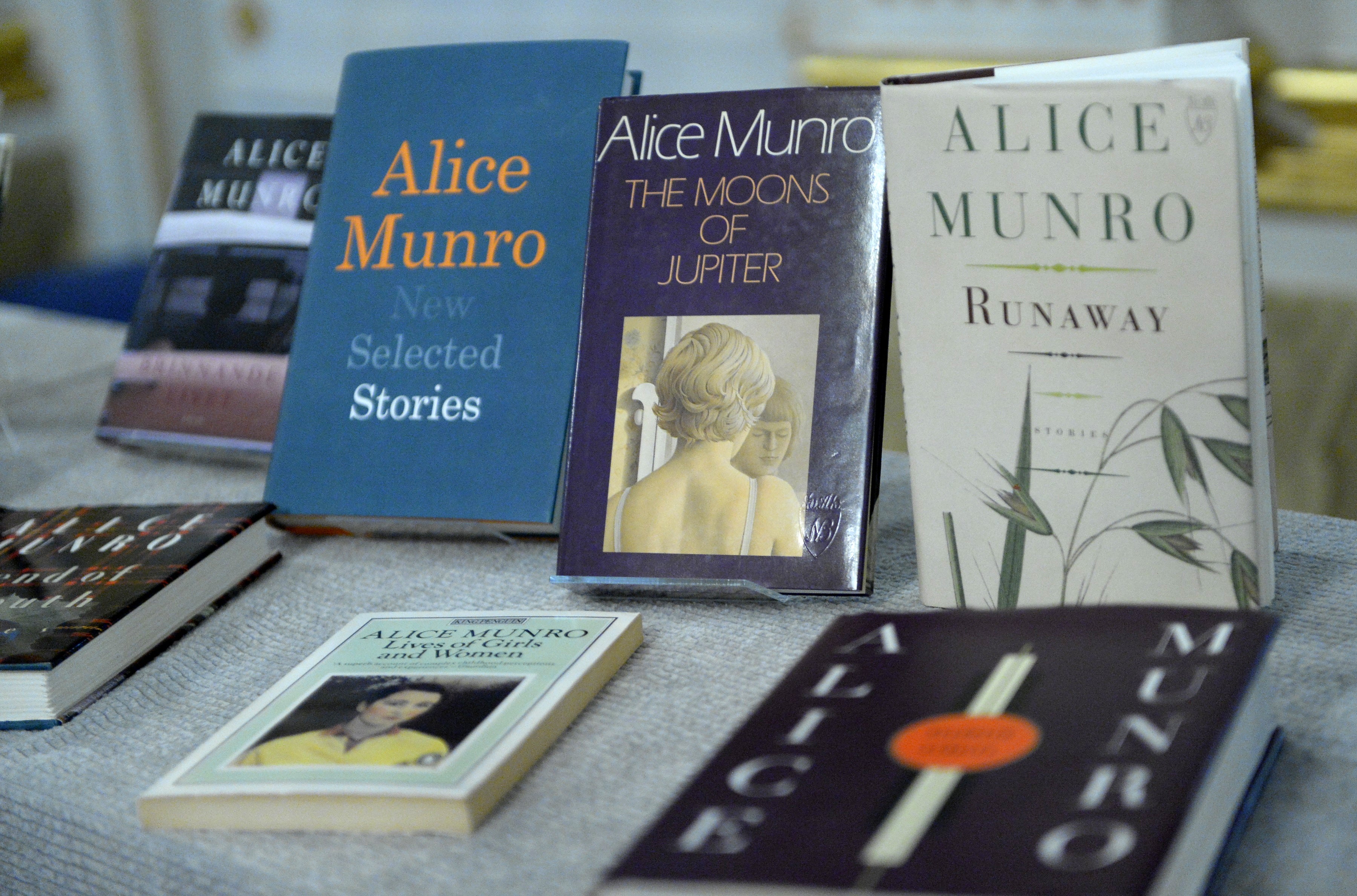 Alice Munro - Figure 3