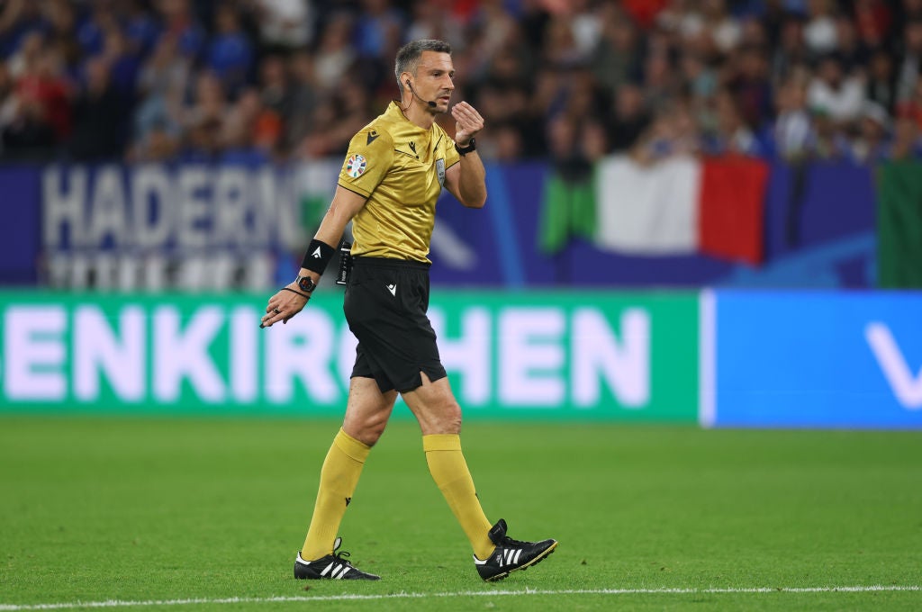 Slavko Vincic previously refereed the game between Spain and Italy