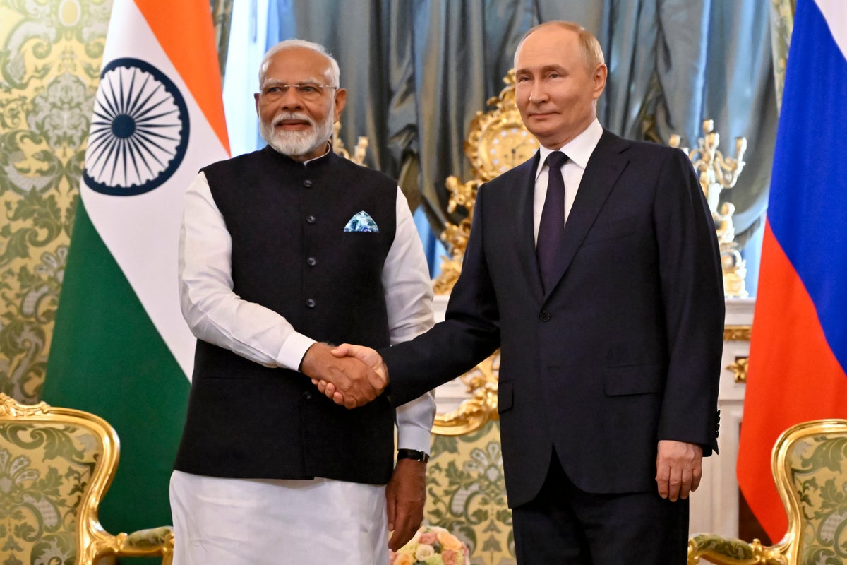 Lammy jets off to India with trade deal back on the UK agenda despite Modi embracing Putin