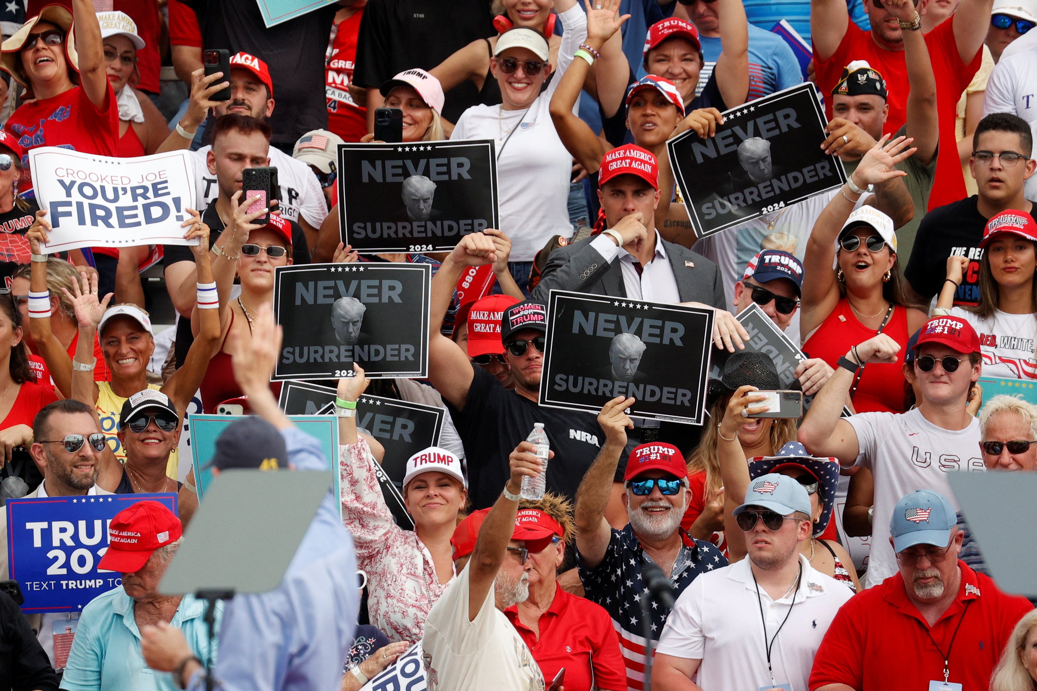 Large crowds gathered at the golf club in Florida, for Trump’s first major rally in more than a week