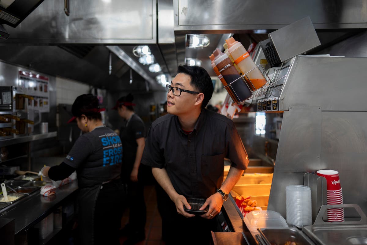 California fast food workers now earn $20 per hour. Franchisees are responding by cutting hours. California fast food workers now earn $20 per hour. Franchisees are responding by cutting hours.