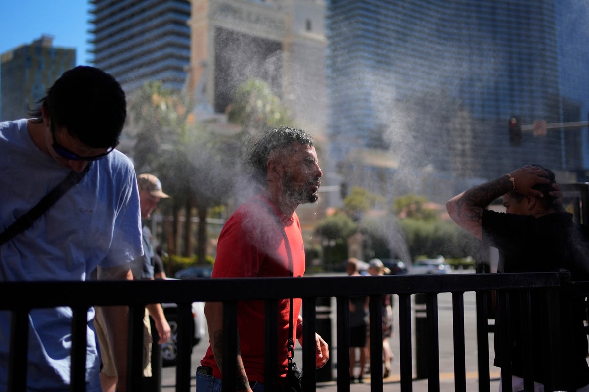 Las Vegas eyes record of 5th consecutive day over 115 degrees as heat wave continues to scorch US