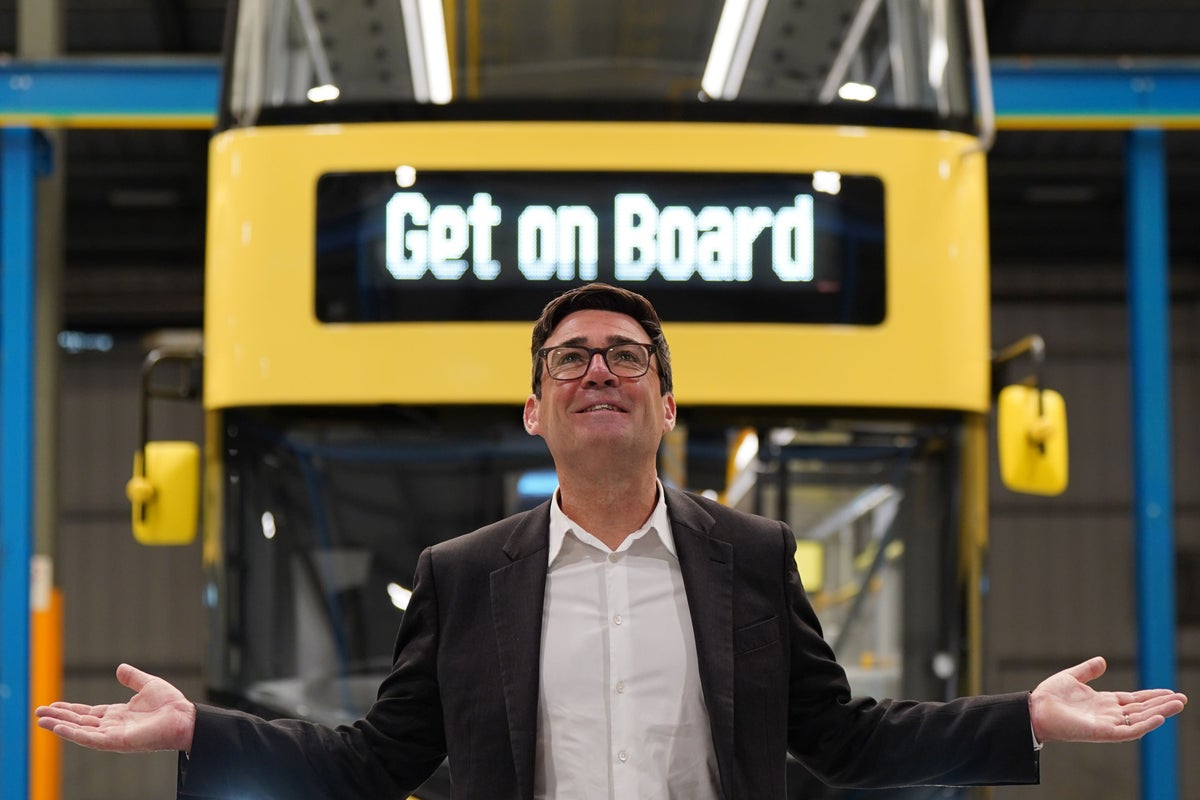Single bus fares in England to be capped at £2, Burnham says