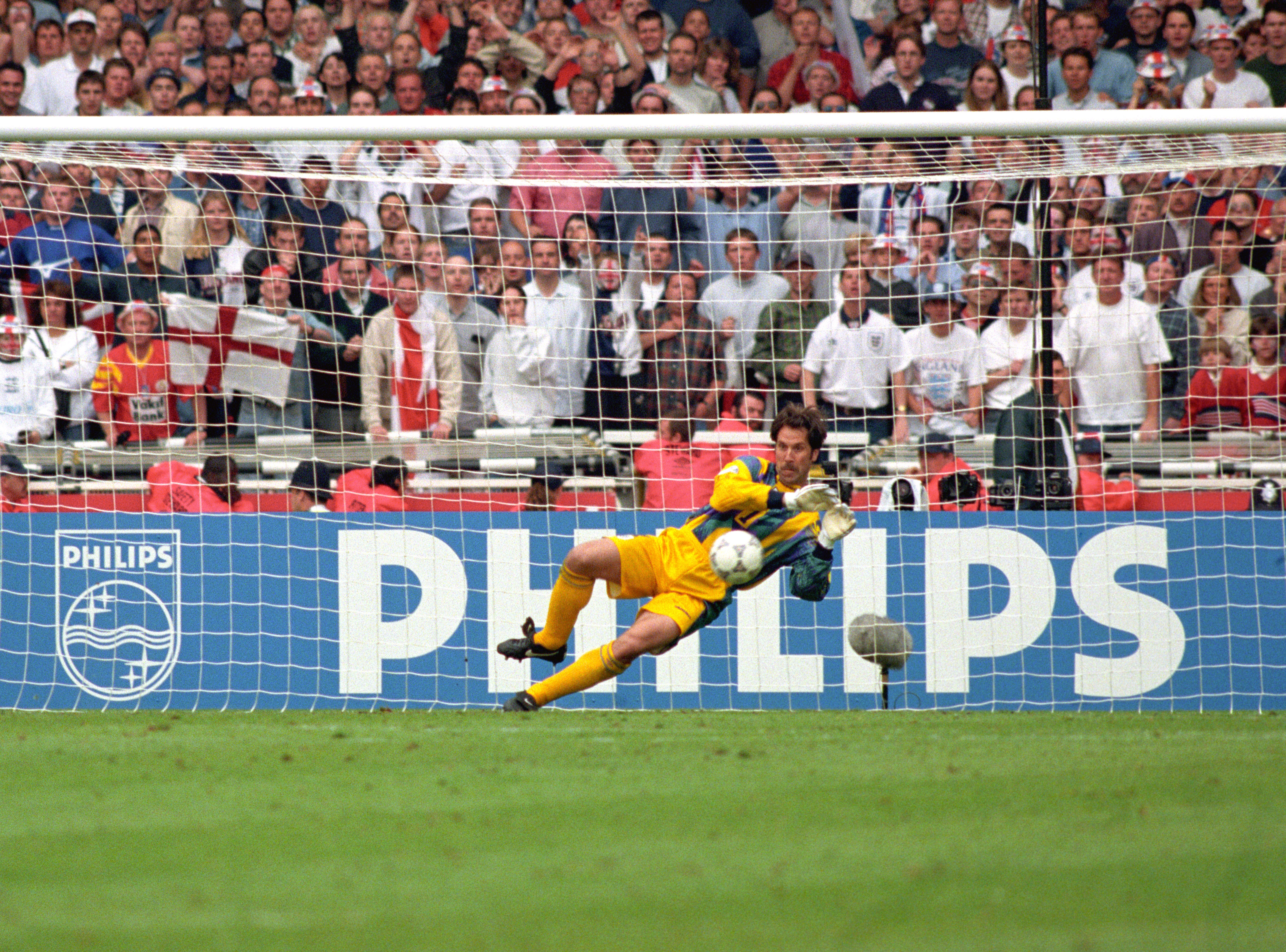 England won on penalties against Spain to reach the semi-finals of Euro 96 (Adam Butler/PA)