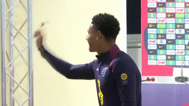 <p> England’s Ollie Watkins plays darts during Euro 2024 press conference.</p>