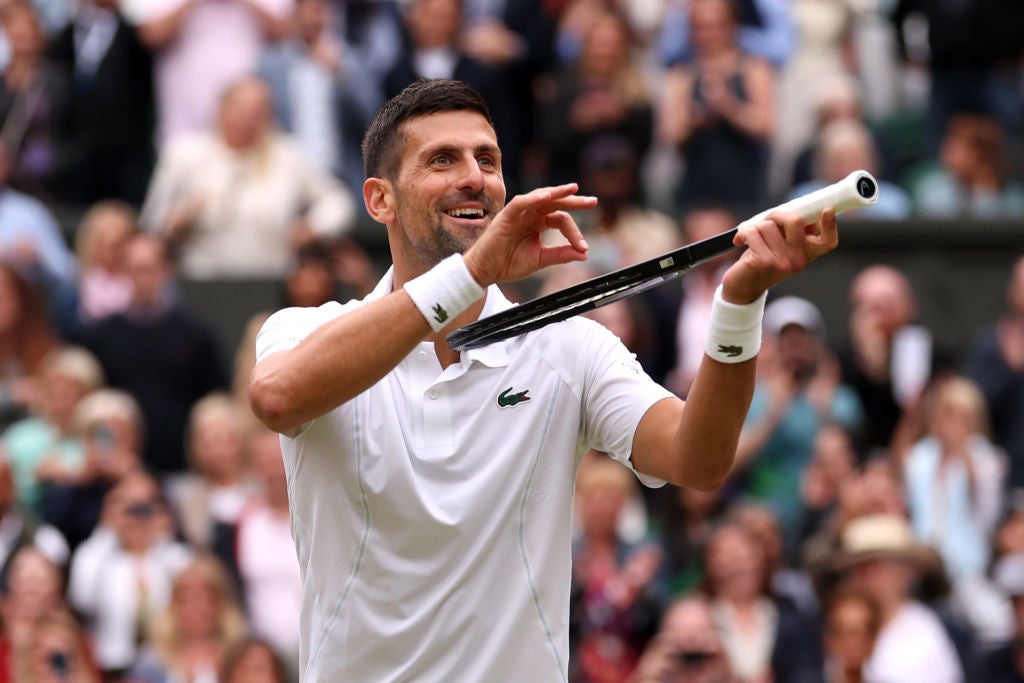 Djokovic plays the violin after beating Lorenzo Musetti in the semi-finals