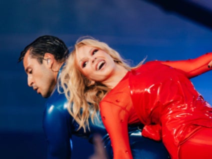 Kylie Minogue se apresentando no BST Hyde Park