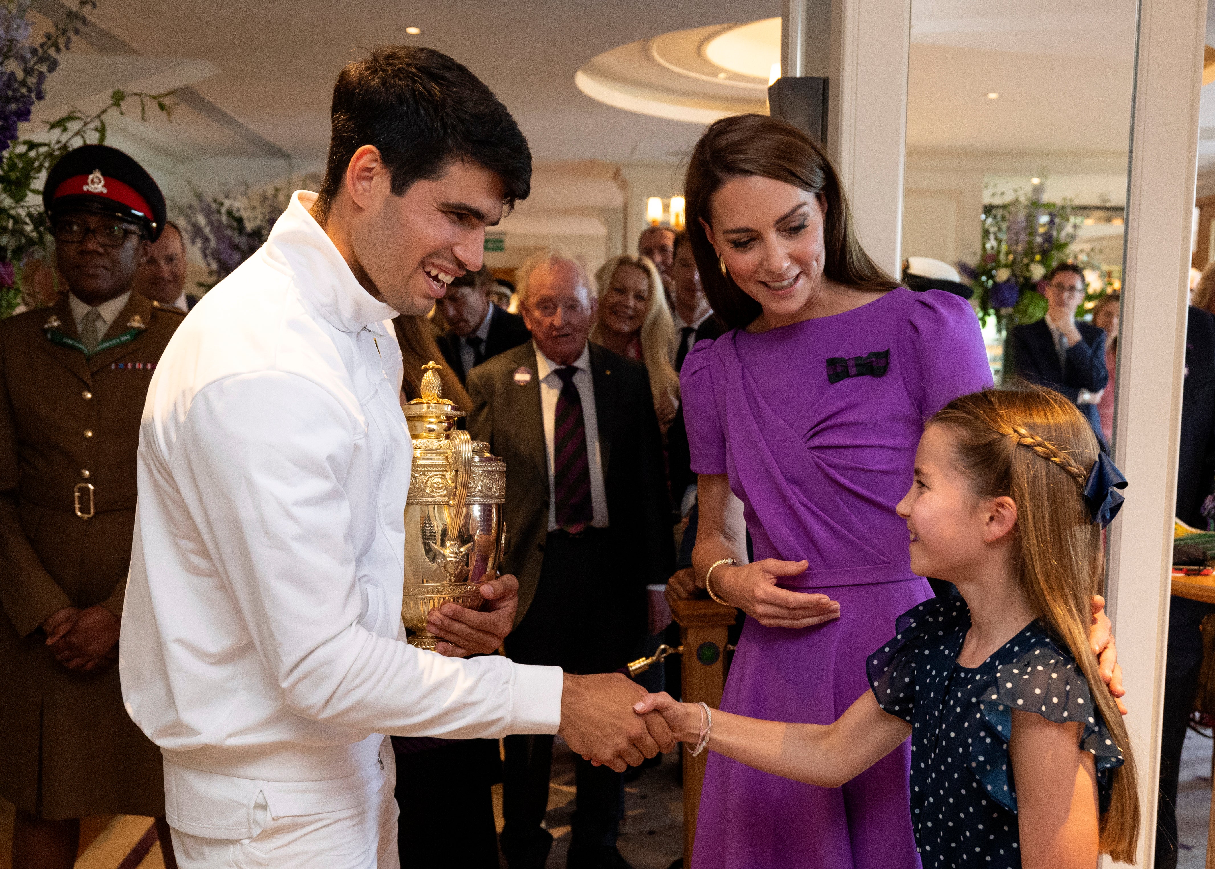 Kate introduces Carlos Alcaraz to Princess Charlotte