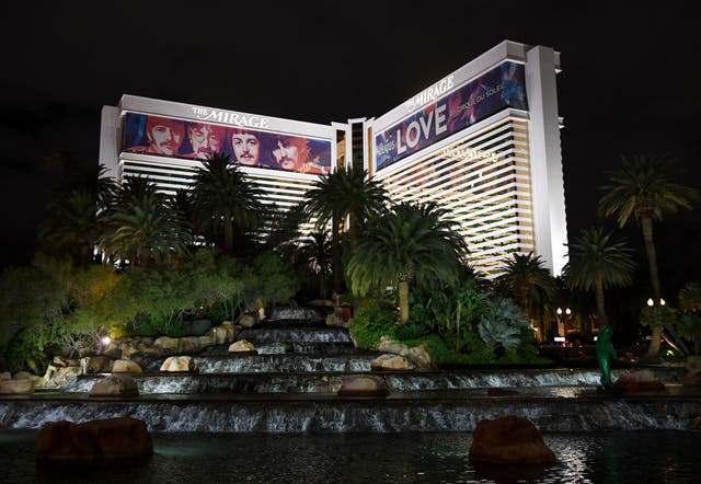 <p>The Mirage in Las Vegas is set to close its doors on July 17 and tourists are getting in their final goodbyes </p>