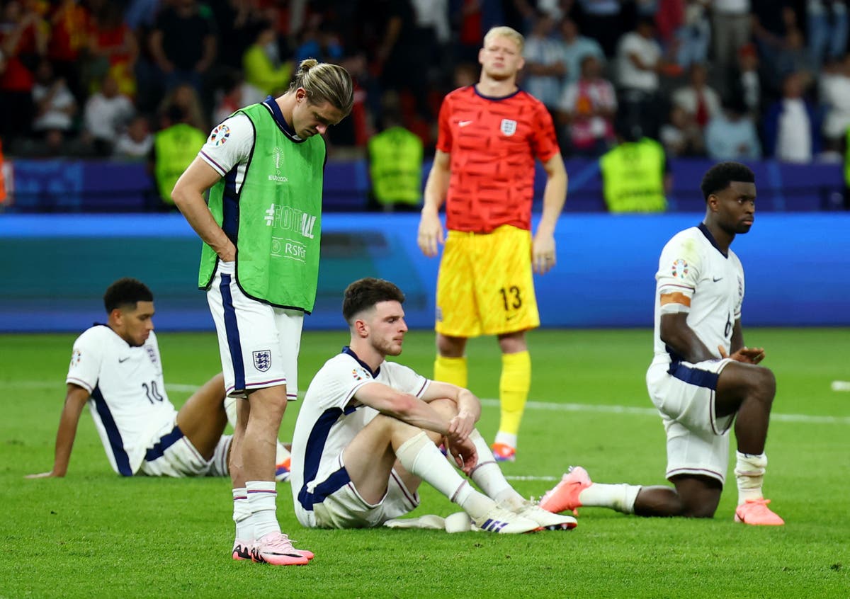 إنجلترا ضد إسبانيا على الهواء مباشرة: النتيجة ورد الفعل حيث أن مستقبل ساوثجيت معلق في الميزان بعد الهزيمة في نهائي اليورو