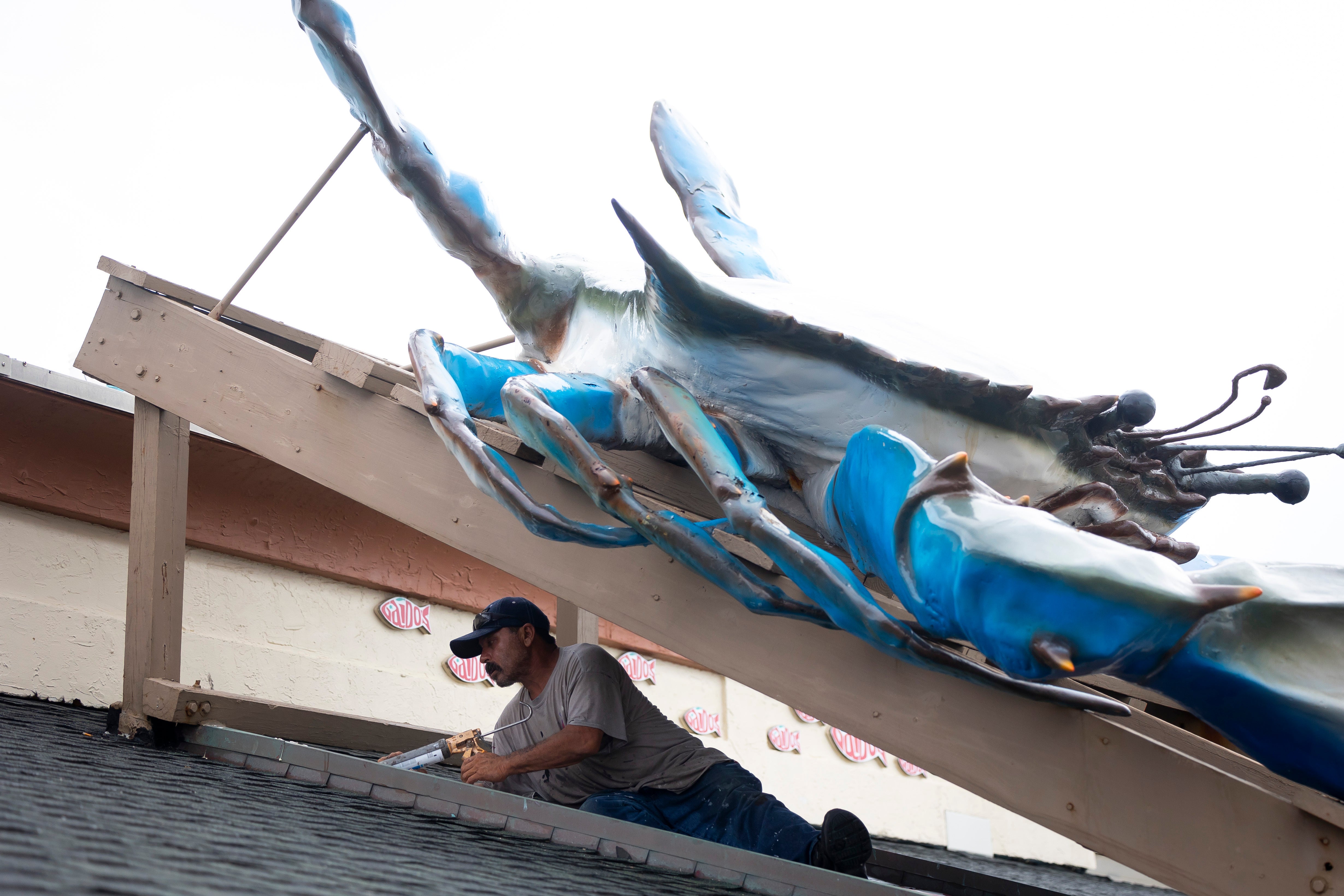 In Beachy Galveston, Locals Buckle Down Without Power After Beryl's ...