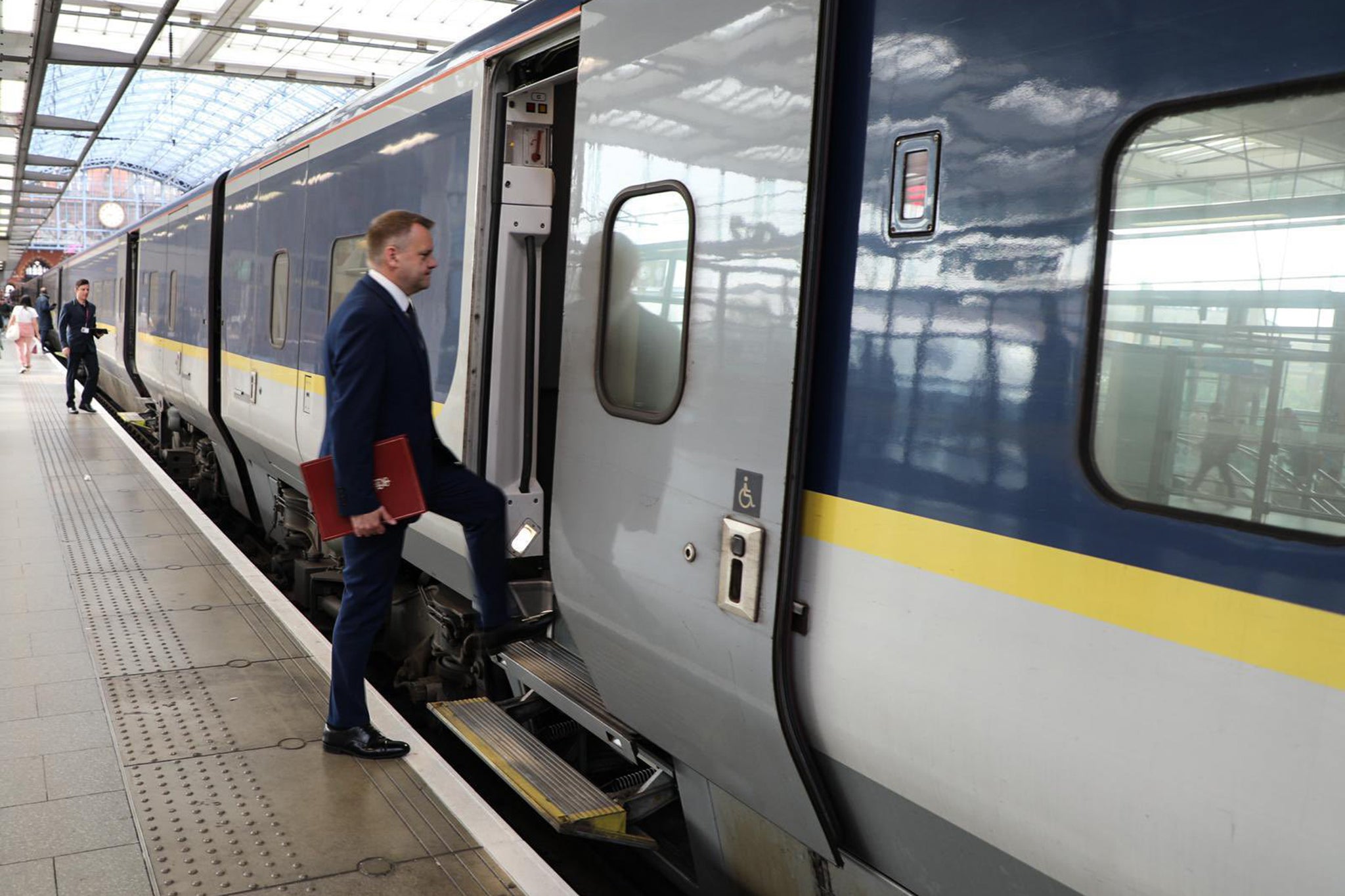 All aboard for the train to Brussels for more Brexit talks