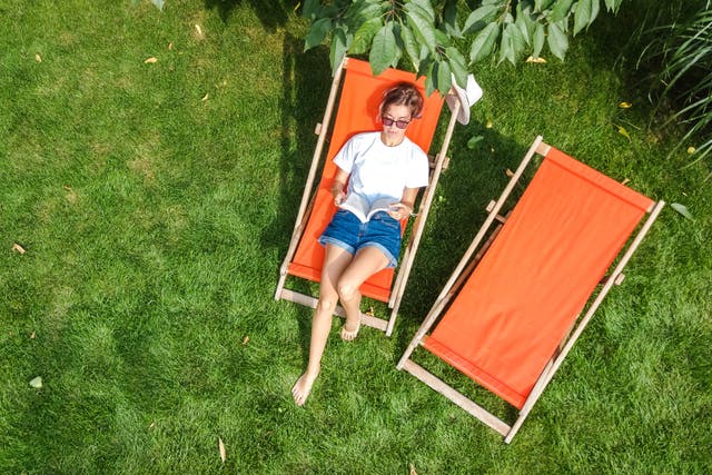 <p>A novel idea: What better way to beat the heat of the holiday sun than to lounge with a great book? </p>