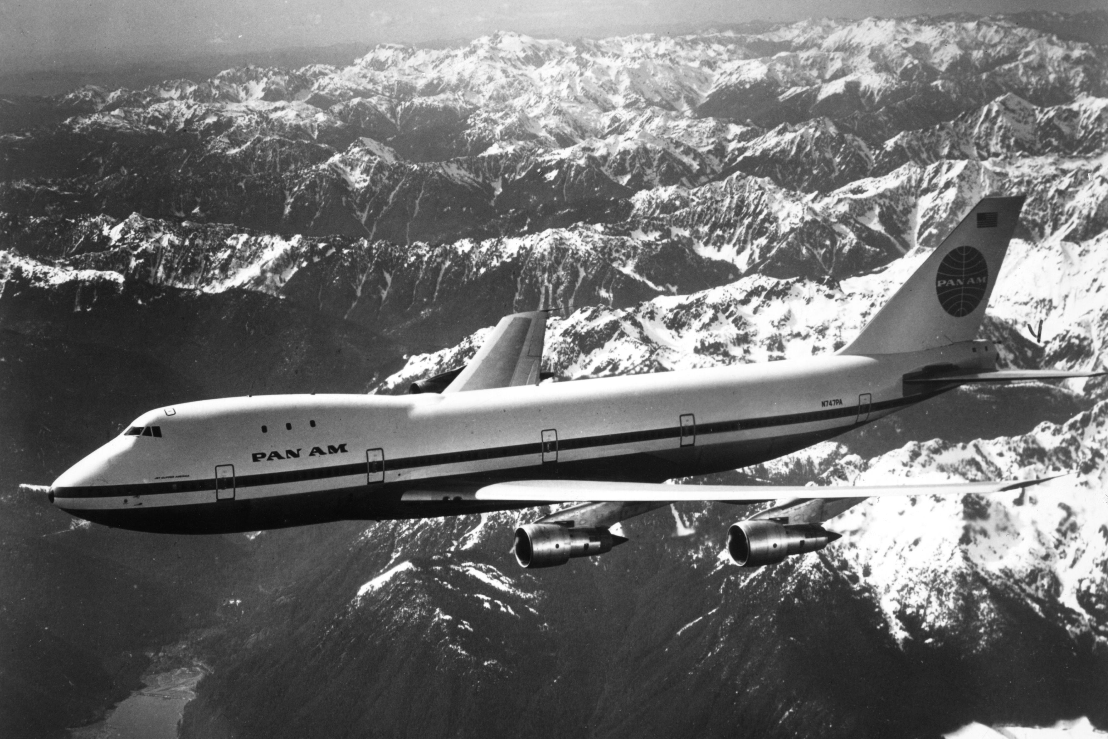 Globe-girdling: A Pan Am Boeing 747