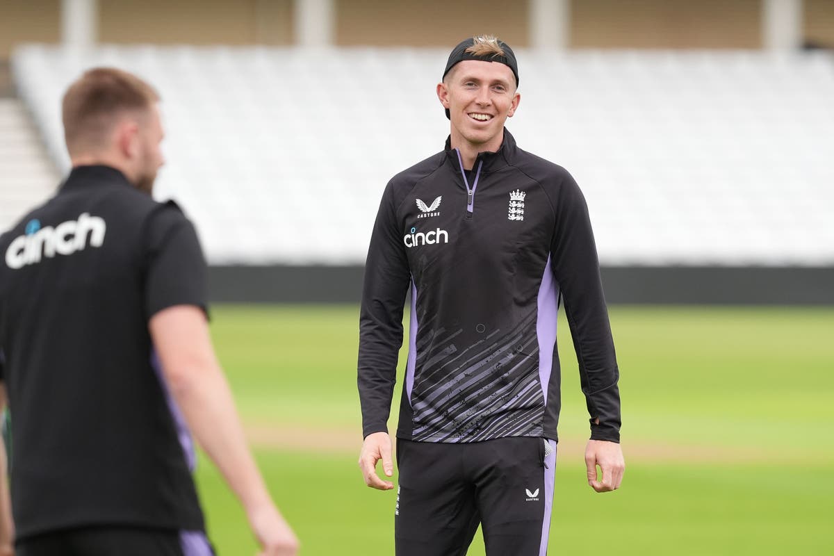 Zak Crawley ready to embrace England’s ‘changing of the guard’ at Trent Bridge